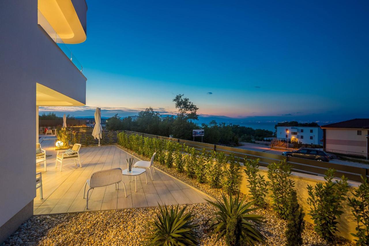 Villa Poseidon Rova ***** Malinska Esterno foto